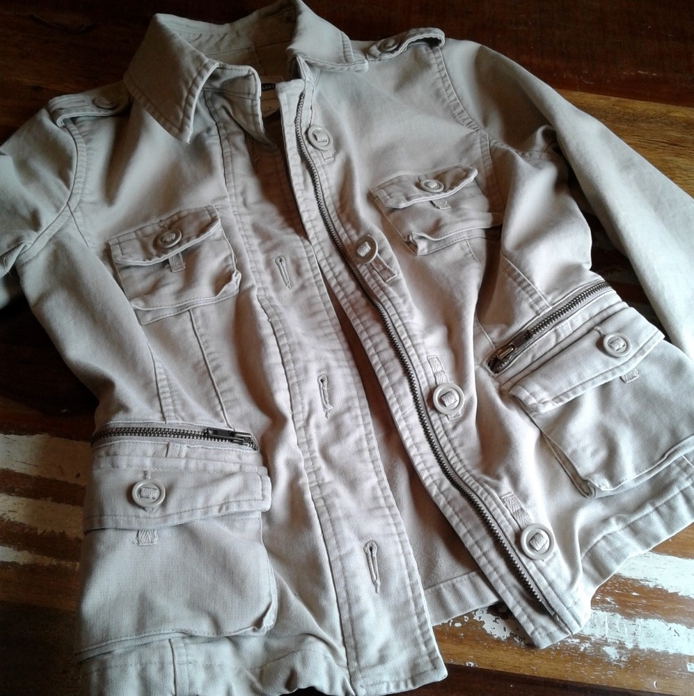 Cargo Utility Jacket - Picture 2 of 7